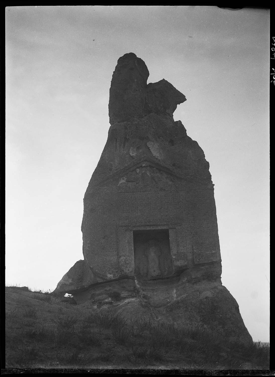 Vue du monument de face